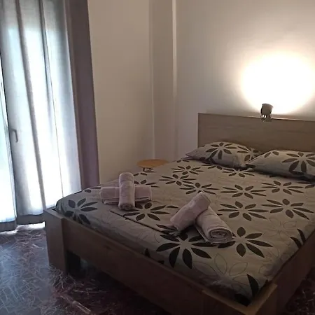 Lovely Beachfront Apartament *